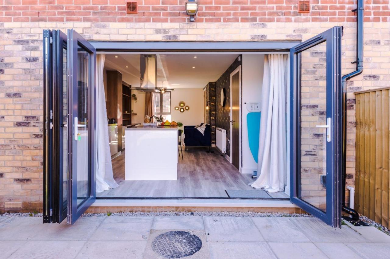 Rest&Recharge At Ridgefield House Manchester Exterior foto